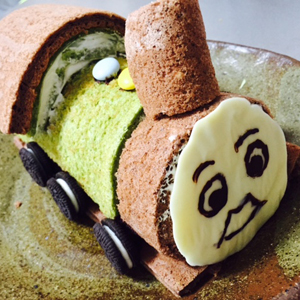 機関車ロールケーキ